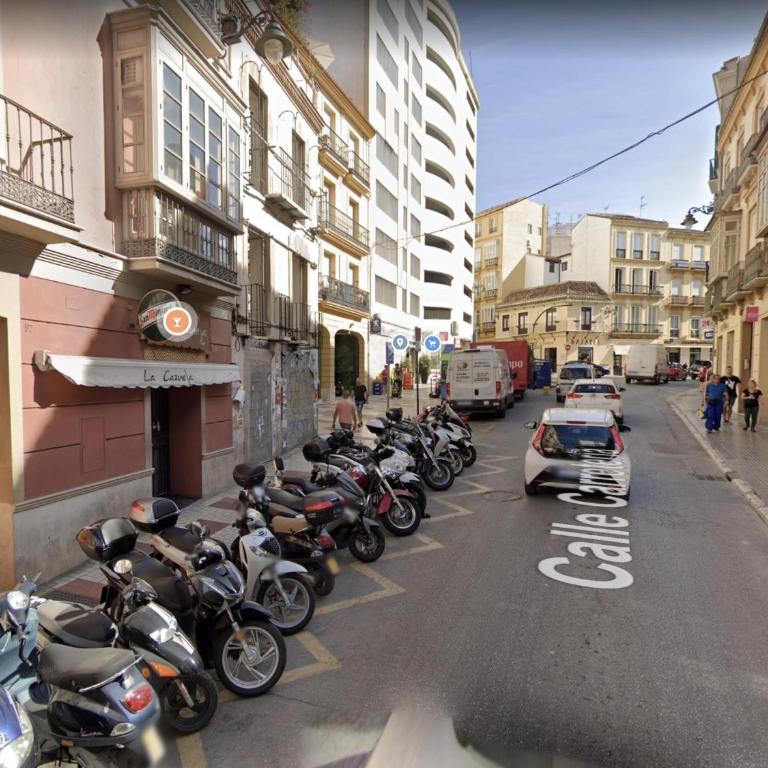 Holidays2Malaga Carreteria 97 Loft High Speed WIFI - Estudio con sofá cama - 6