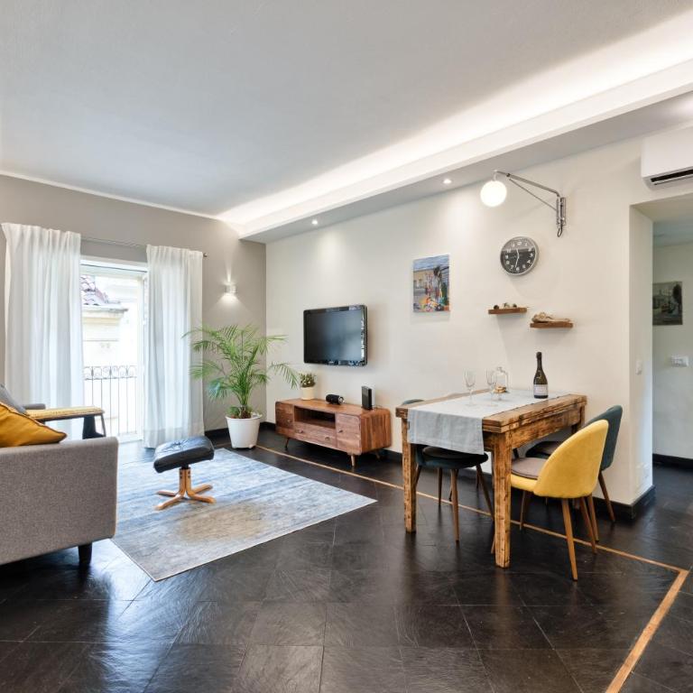 ACADAMIS - GARIBALDI 9 BIS - Piazza Castello - One-Bedroom Apartment - 9