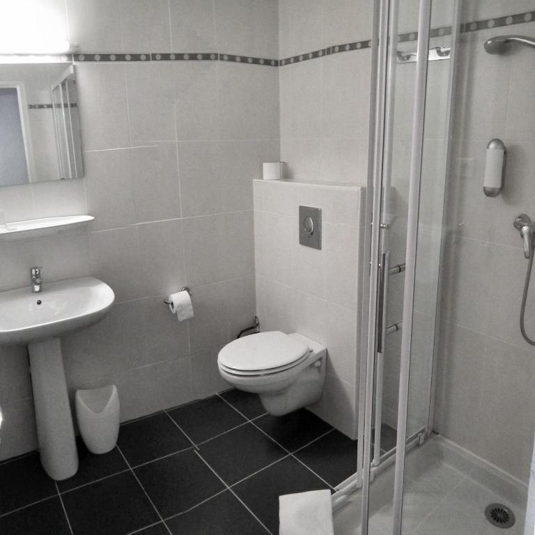 Hôtel des Pays Bas - Twin Room - 5