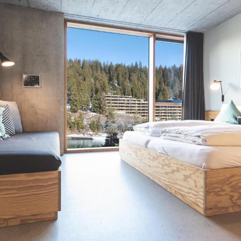 Riders Hotel - Doppelzimmer mit Zustellbett - 4