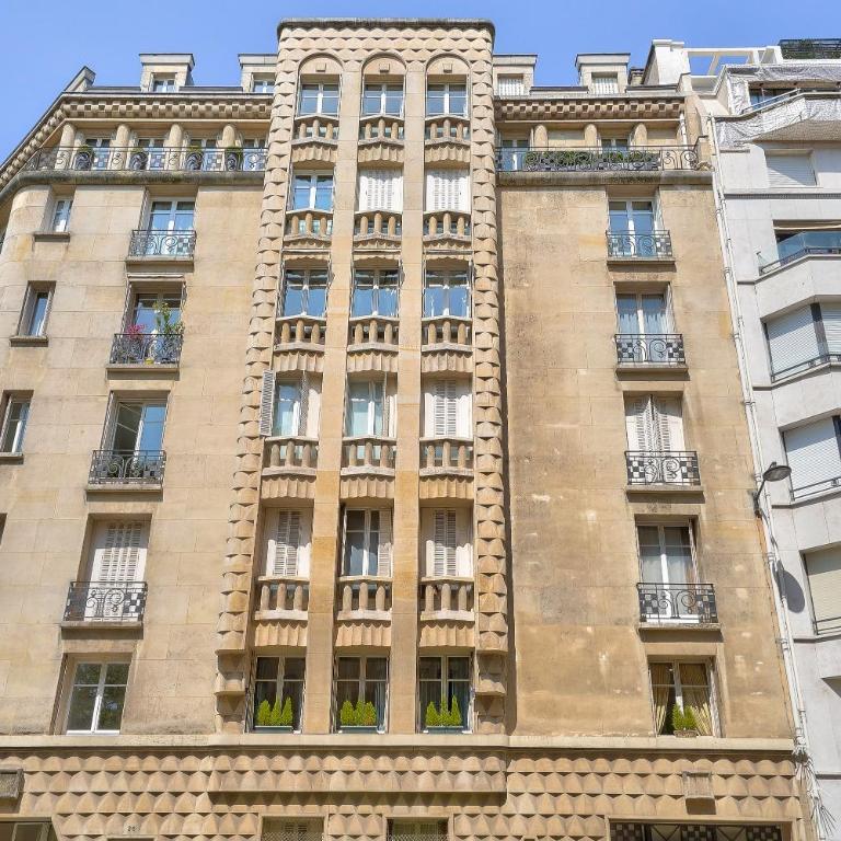 Designed Studio with AC-Terrasse Vue Tour Eiffel - Appartement 1 Chambre - 15