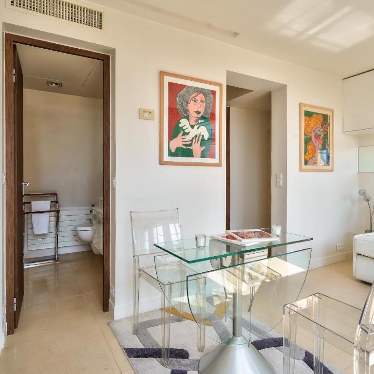 Designed Studio with AC-Terrasse Vue Tour Eiffel - Appartement 1 Chambre - 10