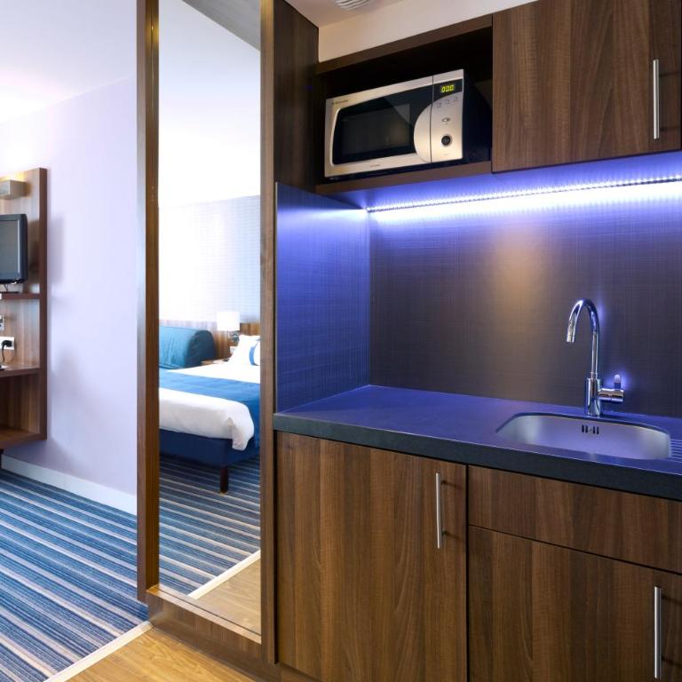 Holiday Inn Express Montpellier - Odysseum by IHG - Suite mit Queensize-Bett und Schlafsofa - 7