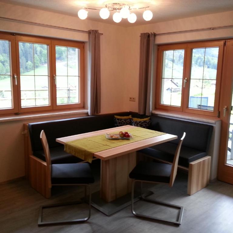 Üser Schlössle - One-Bedroom Apartment with Terrace - 13