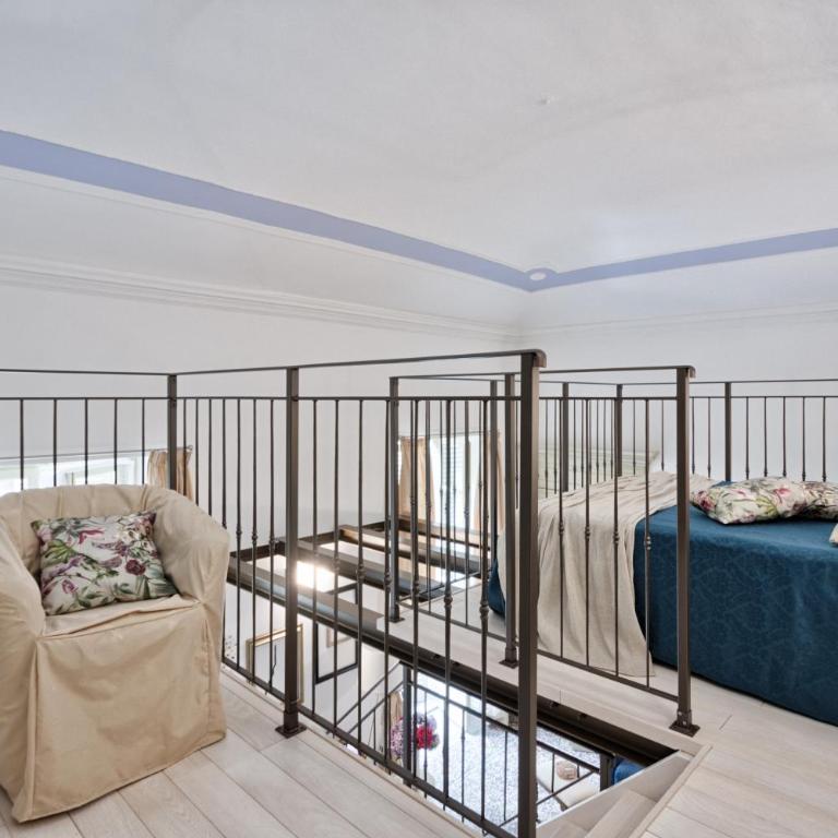 Apartments to Art - Loft - 16