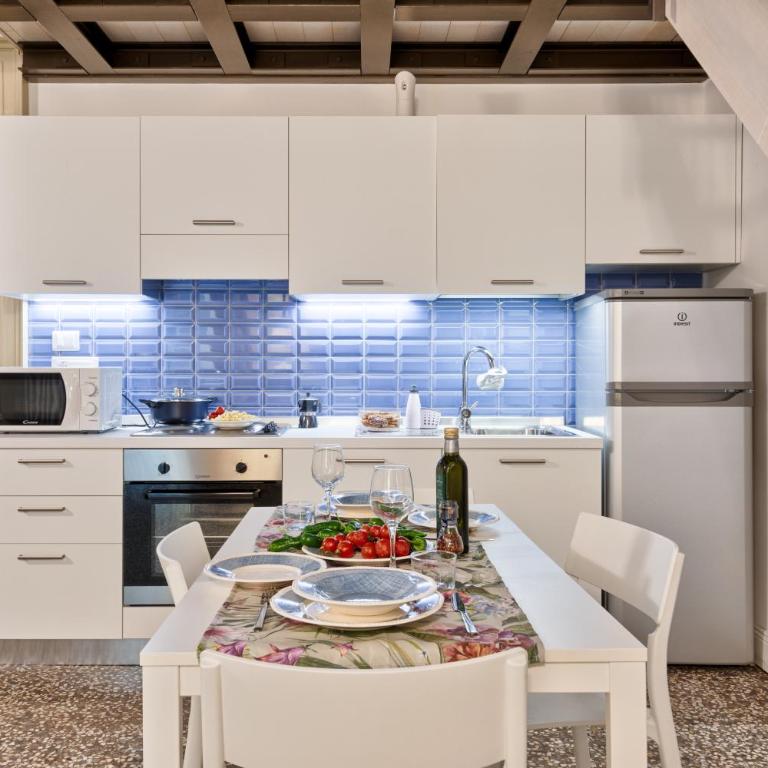 Apartments to Art - Loft - 7
