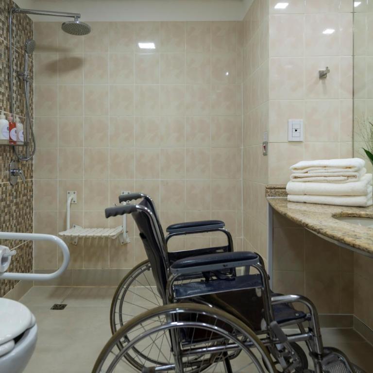 Hotel Saint George - Habitación adaptada para personas con movilidad reducida - 2