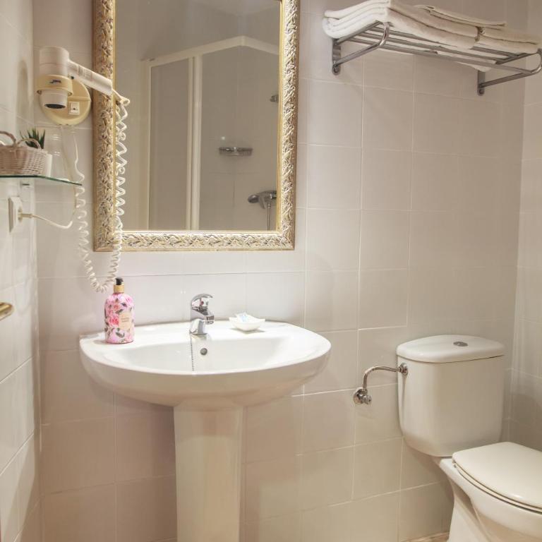 Hostal Antigua Morellana - Twin Room - 4