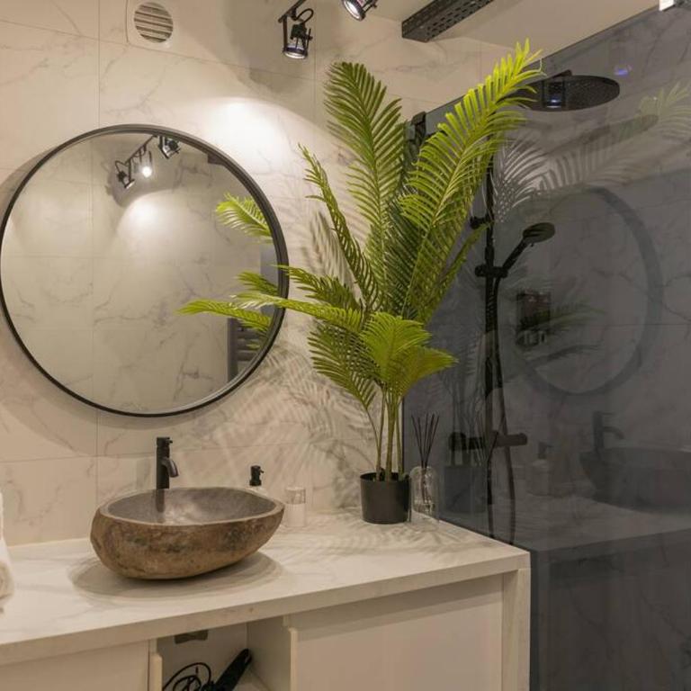 Superbe Appart Plein Centre avec Parking & Jardin - Appartement 1 Chambre - 6