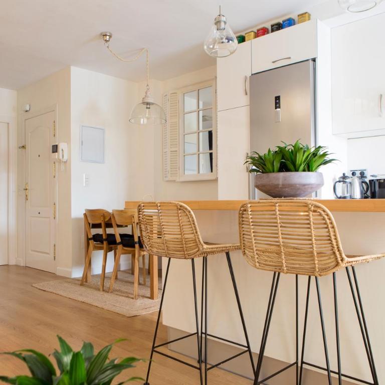 Sol y Malaga - Designer Duplex con Terraza y Parking - Apartamento de 2 dormitorios - 15