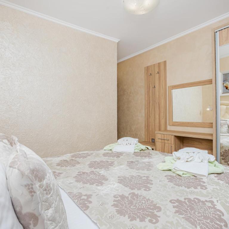 Dekaderon Lux Apartments - Two-Bedroom Apartment - 20