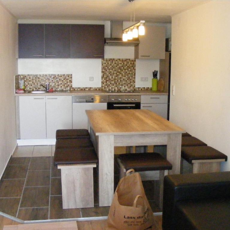 Pension Waldesruh - Apartment mit 3 Schlafzimmern und Seeblick - 9