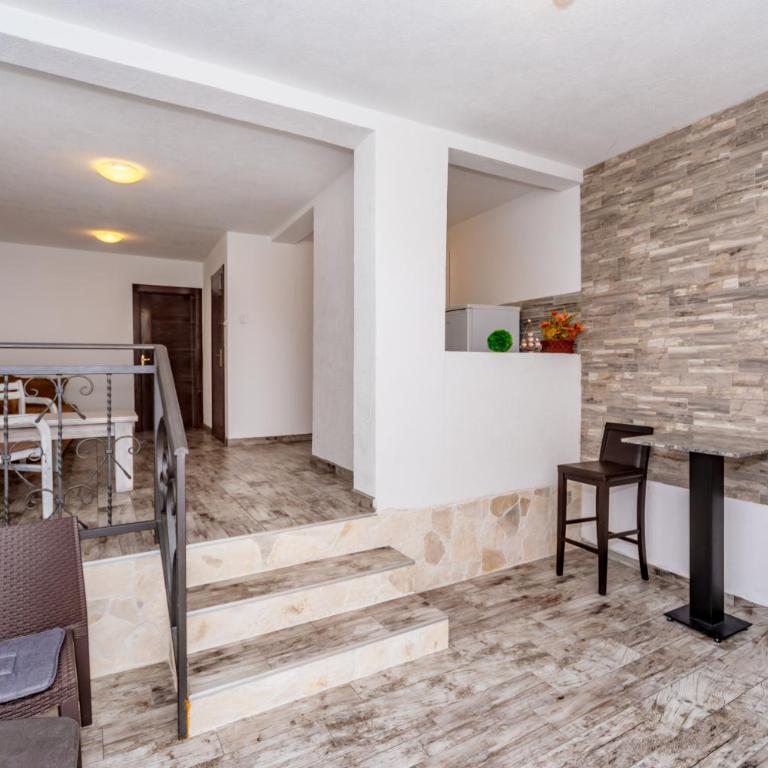 Apartmani LIRA - Apartman - Prizemlje - 9