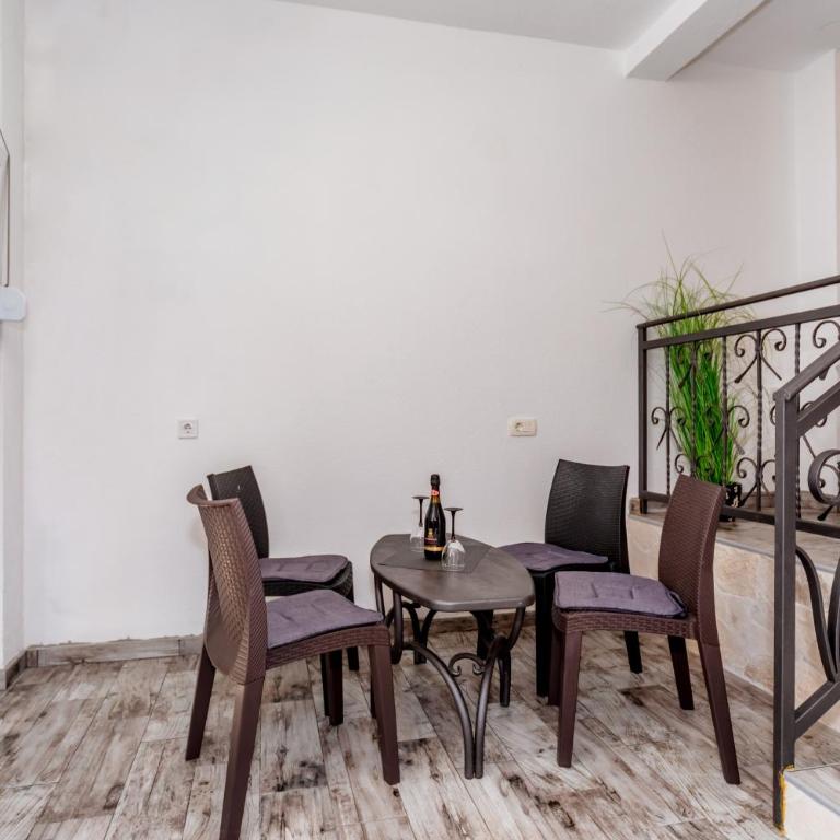 Apartmani LIRA - Apartman - Prizemlje - 19