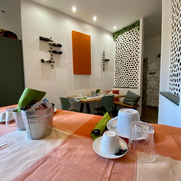 B&B Monteverdi L'Arancio - Camera Tripla con Bagno Privato Esterno - 24