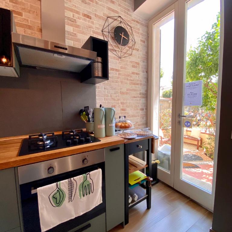 B&B Monteverdi L'Arancio - Camera Tripla con Bagno Privato Esterno - 28