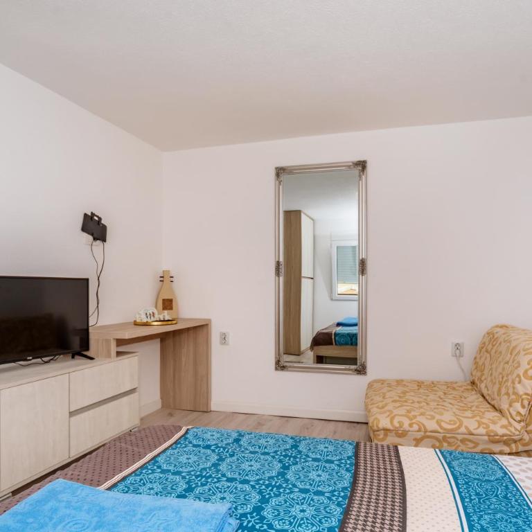 Apartmani LIRA - Apartman sa 2 Spavaće Sobe - 2
