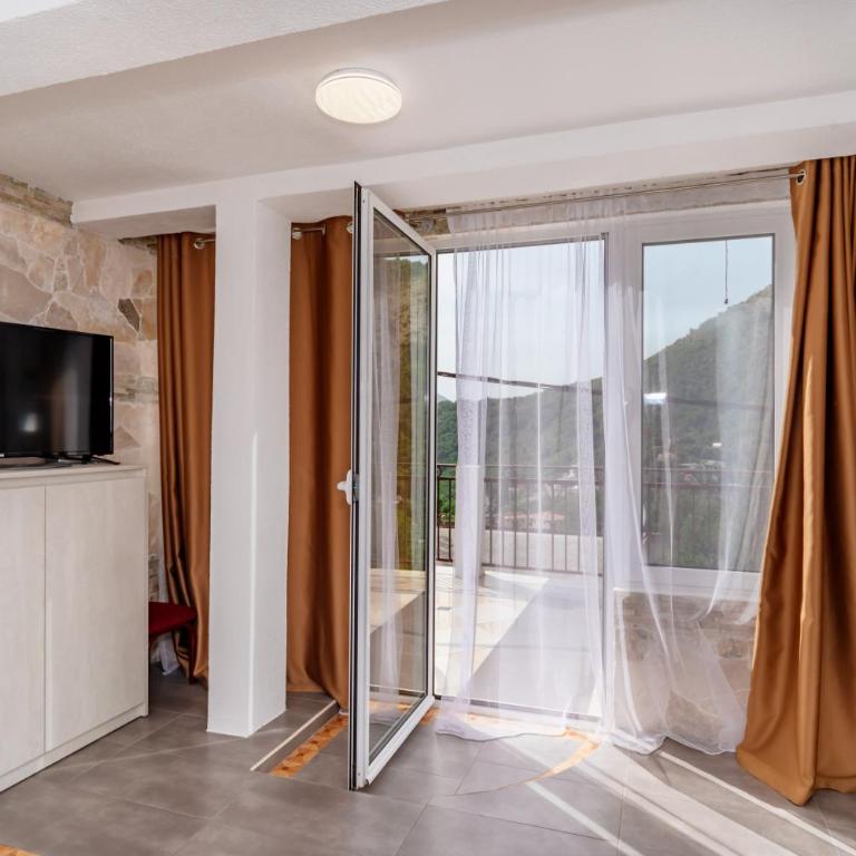 Apartmani LIRA - Apartman sa 2 Spavaće Sobe - 4
