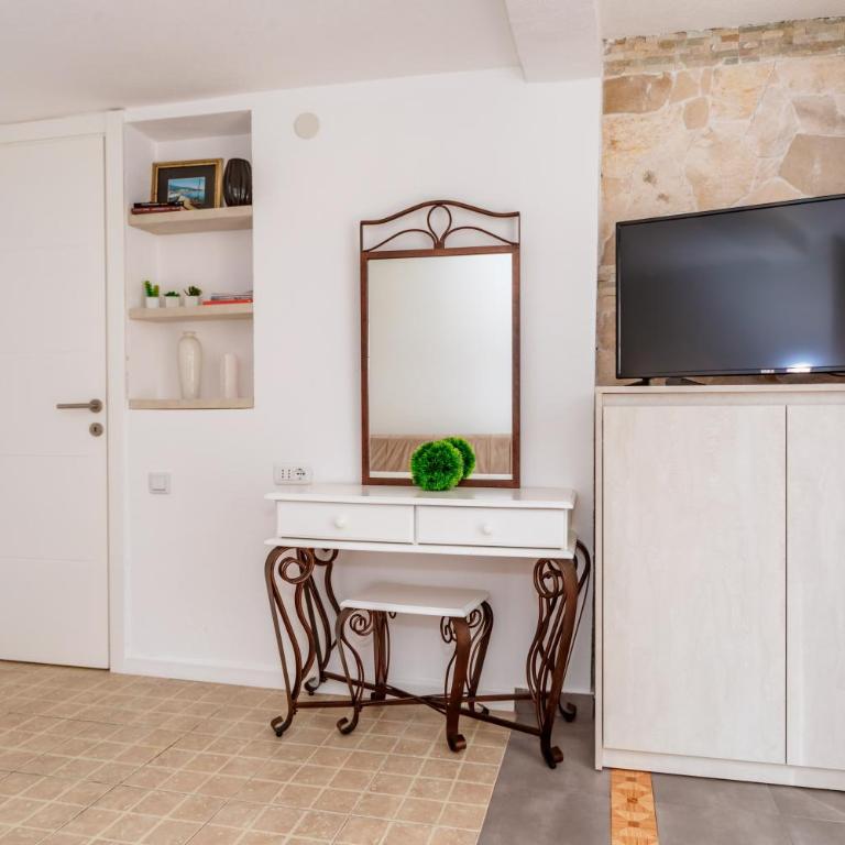 Apartmani LIRA - Apartman sa 2 Spavaće Sobe - 7