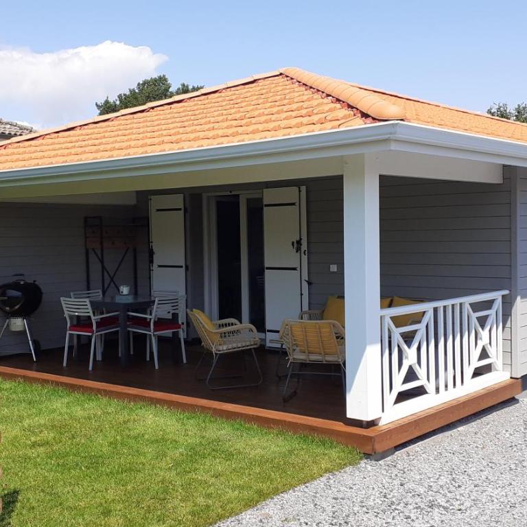 Chalet tout équipé, terrasse - Maison 2 Chambres - 1