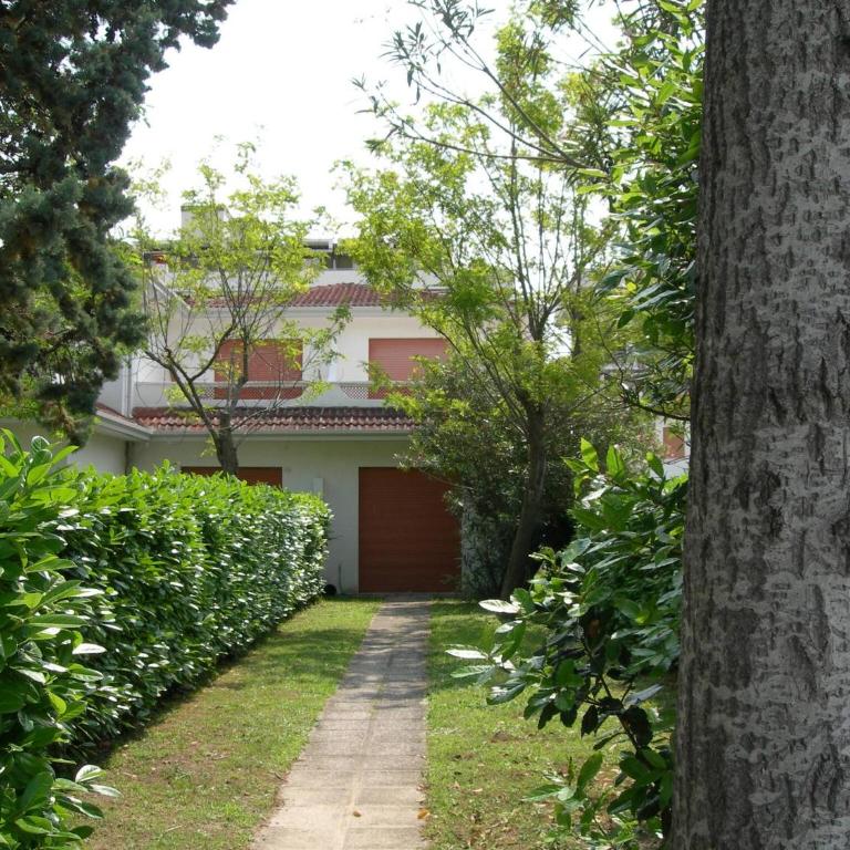 Terraced house with private garden - Villa - 15