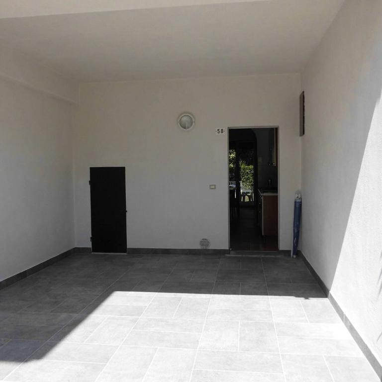 Terraced house with private garden - Villa - 18