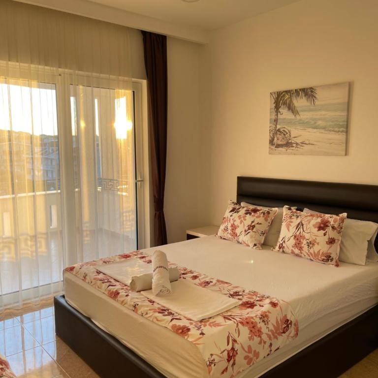 Marini Casa - Family Room - 15