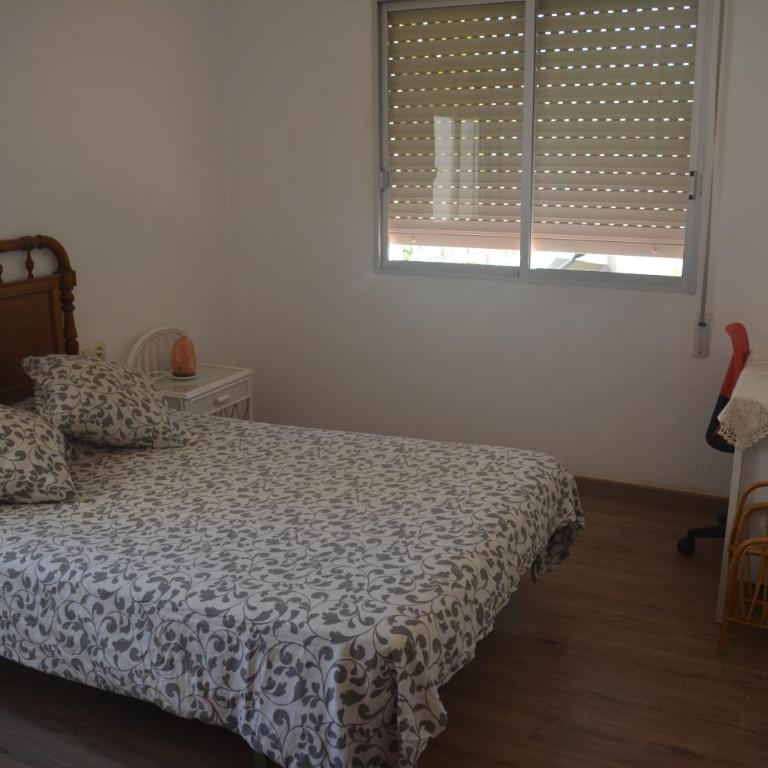 CHALET CON PISCINA A 1 KILOMETRO DE LA PLAYA CARTAGENA - Casa de 6 dormitorios - 20