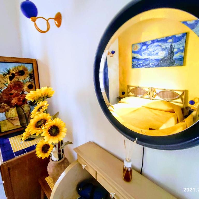 Napoli naif - Camera Matrimoniale/Doppia con Letti Singoli con Bagno Privato - 2
