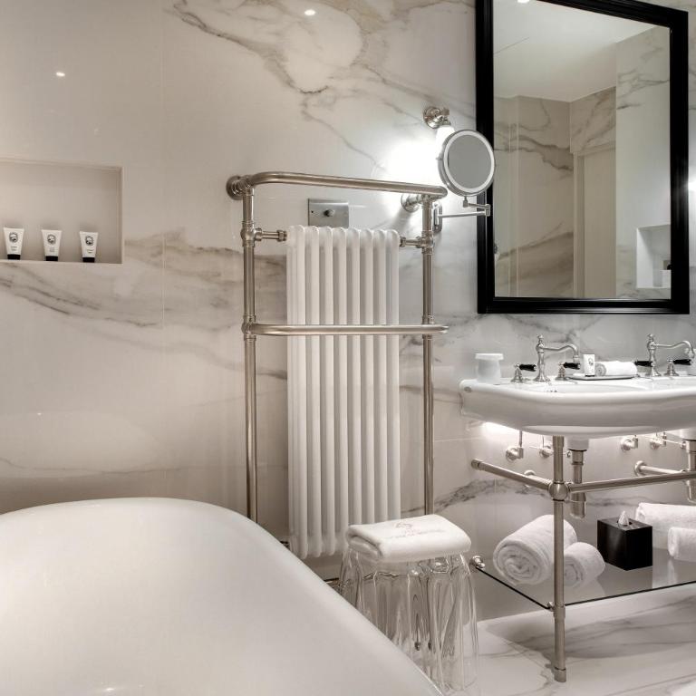 Hôtel Richer De Belleval - Relais & Châteaux - Suite Junior avec Balcon - 3