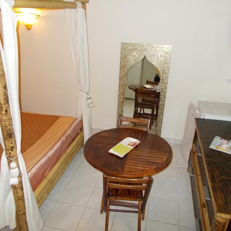 Aux Amandiers - Chambre Lit King-Size Supérieure - 17