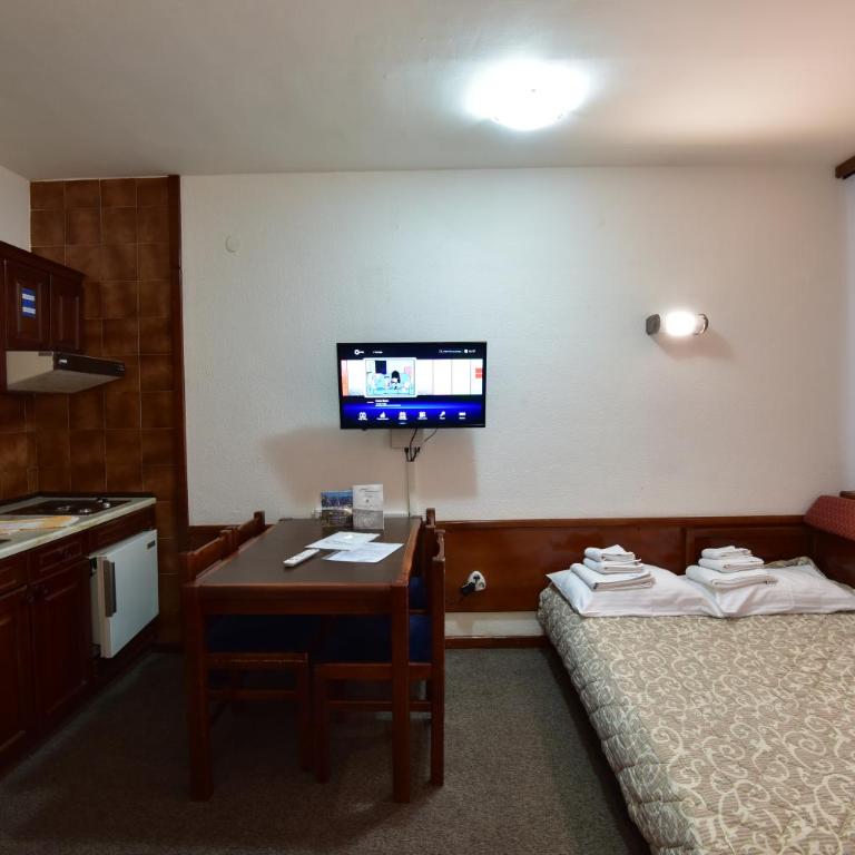 Apartments JAT Kopaonik - Family Studio - 1