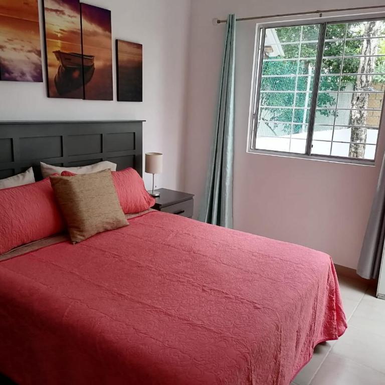 Corte de Los Angeles - Two-Bedroom Apartment - 18