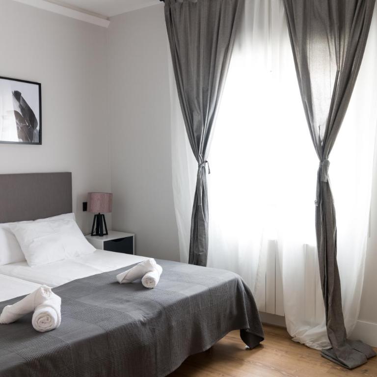 Zabalburu - Three-Bedroom Apartment - 14