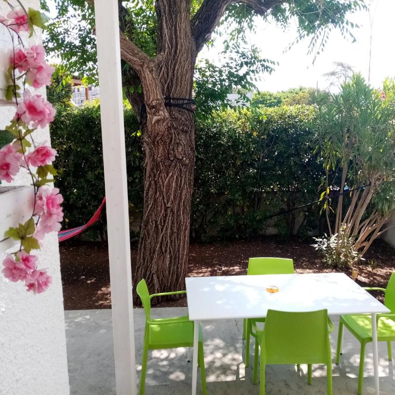 Residence Orsa Minore - Appartamento con 2 Camere da Letto e Vista Giardino - 5