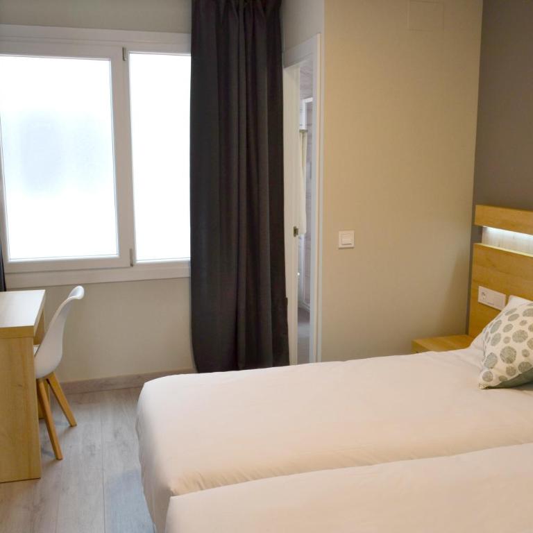 Alda Catedral - Twin Room with Balcony - 9