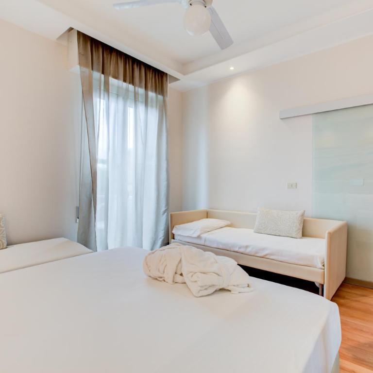 Sympathy Family Hotel - Superior Quadruple Room - 10