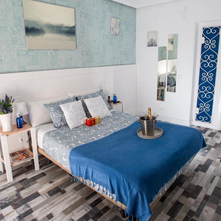 Fuencarral Adeco - Double Room with Extra Bed - 18