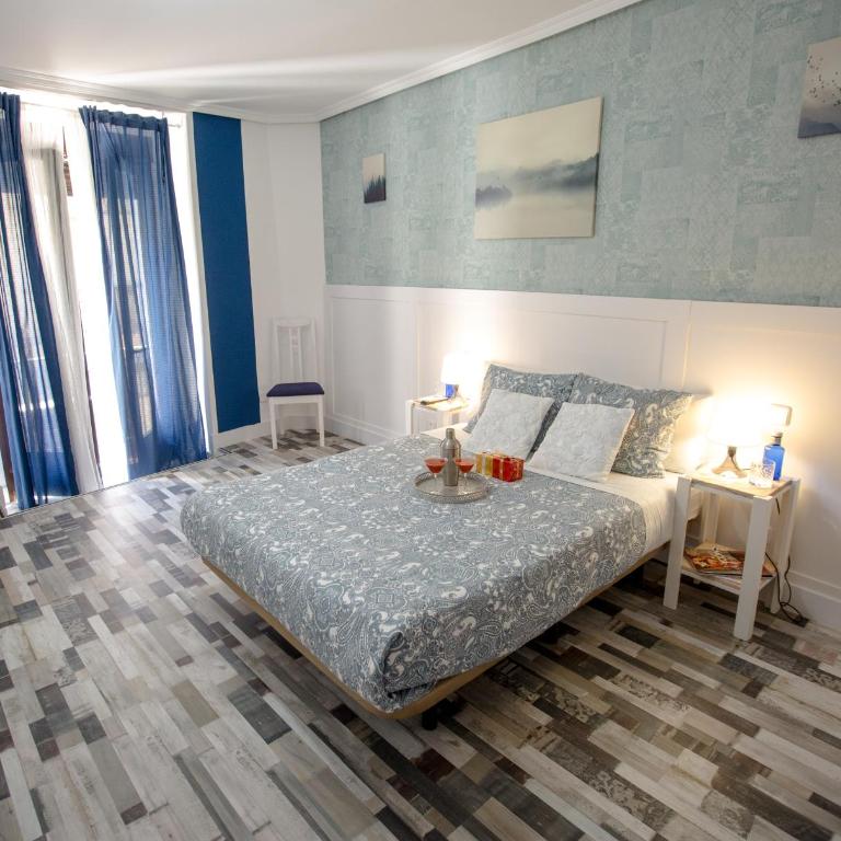 Fuencarral Adeco - Double Room with Extra Bed - 29