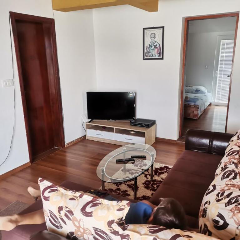 Apartments Zora i Veselin - Two-Bedroom Apartment - 7