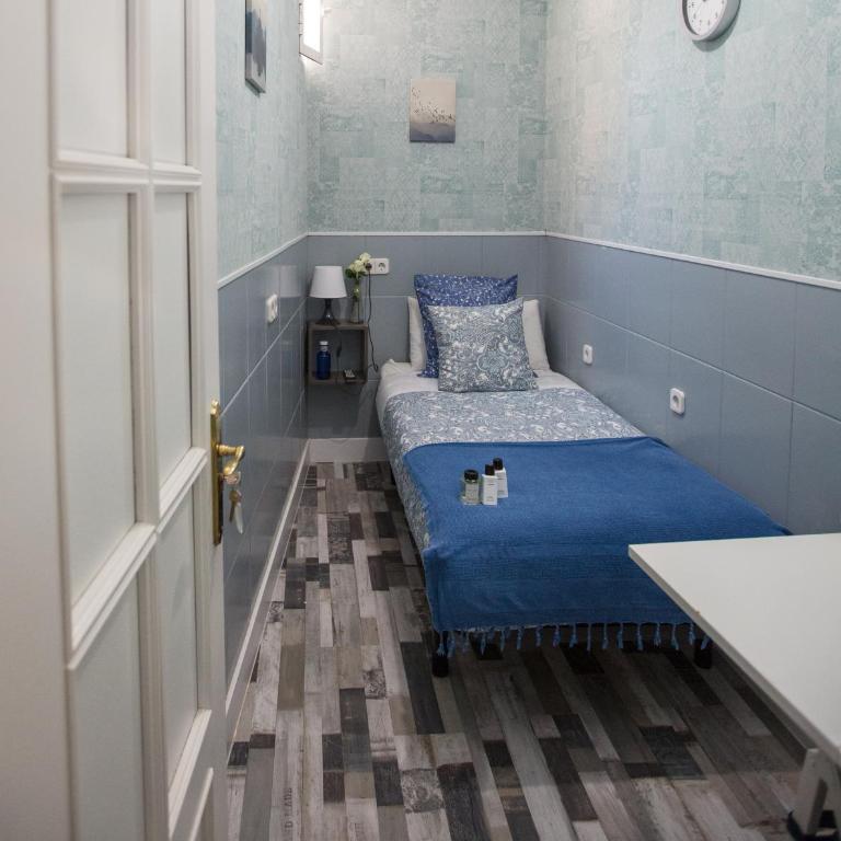 Fuencarral Adeco - Budget Single Room with Shared Bathroom - 6