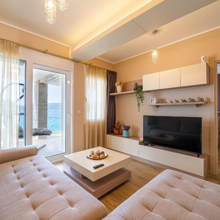 Elysium Tivat - Superior Apartman - 17
