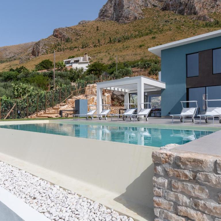 Villa vista mare con piscina a sfioro a Scopello - Villa - 1