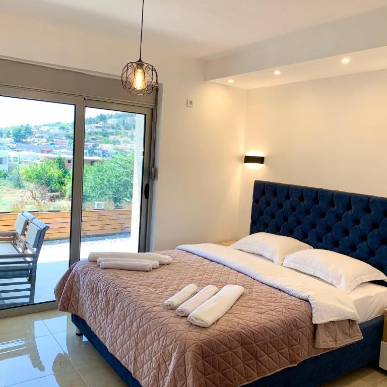 Villa Cellesina - Apartment with Garden View - 6