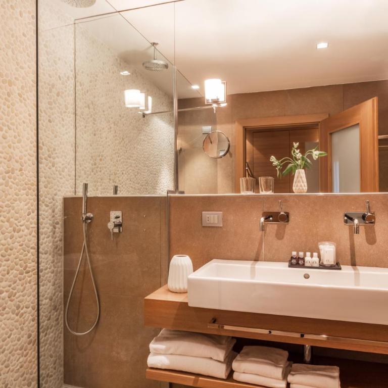 Art & Design Hotel Napura - Suite King Deluxe - 5