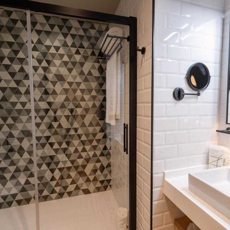 La Puerta de Nerja BOUTIQUE - Adults Recommended - Habitación Doble Deluxe - 2 camas - 4