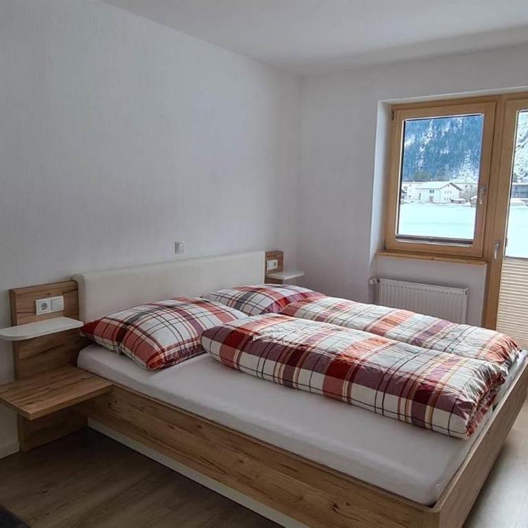 Ferienwohnung Willi - Two-Bedroom Apartment with Shower - 14