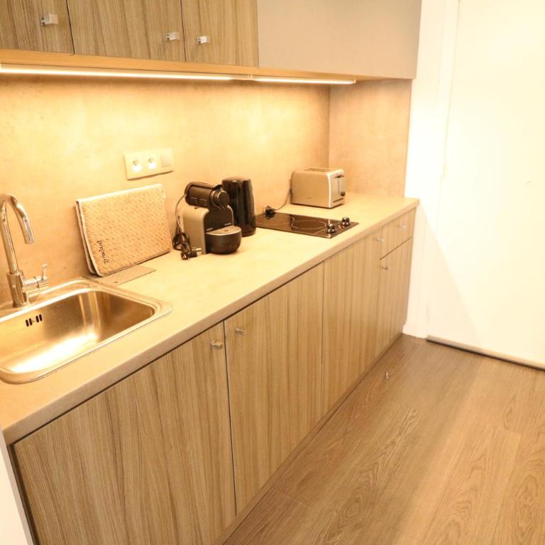 Beautiful studio at the Grand Hotel Residence with sunny balcony 138 - Estudio Doble Deluxe - 11