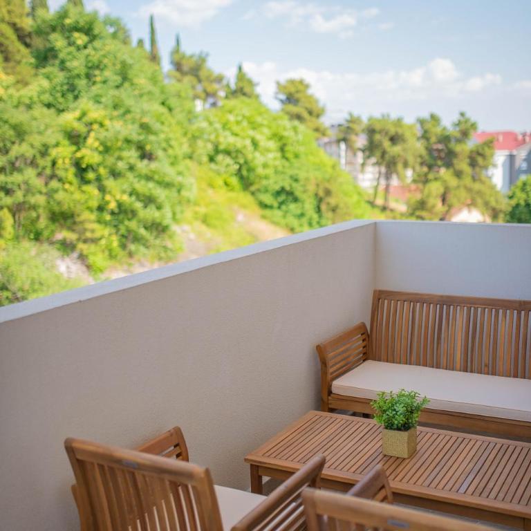 Stylish Two Bedroom Apartment at Ljubovic-Hill Park - Two-Bedroom Apartment - 18