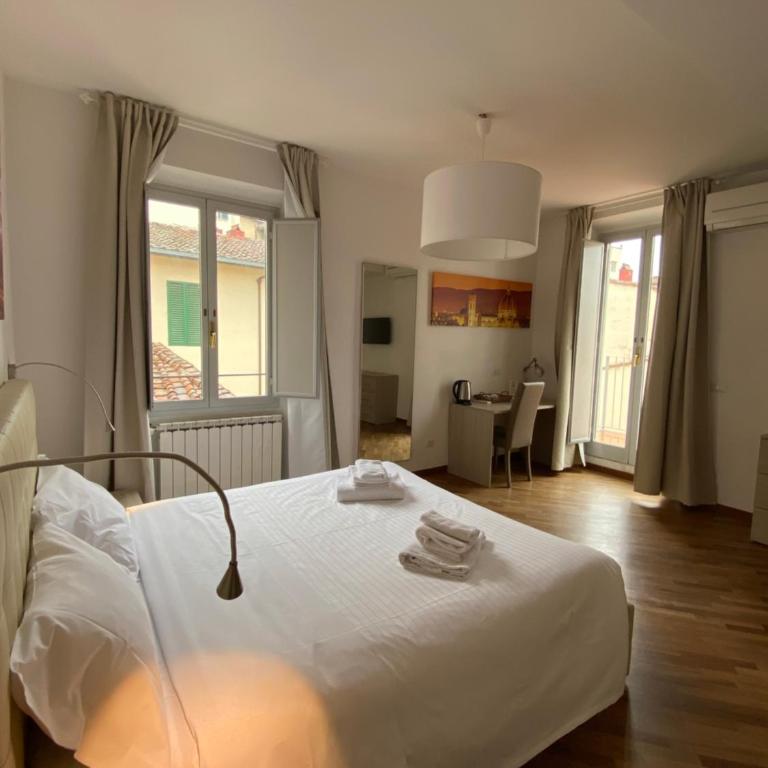 Le Tre Lune Suites - Double Room with Balcony - 16